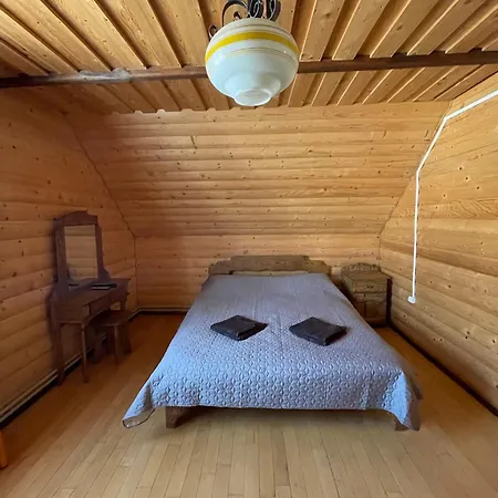 Guest house Zator Vyshkiv